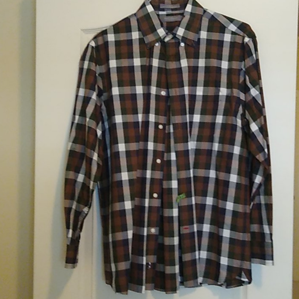 Long sleeve button-down shirt